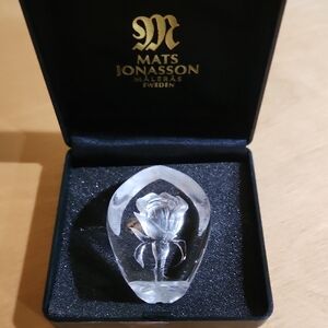 Mats Jonasson Glass Rose Sculpture Paperweight